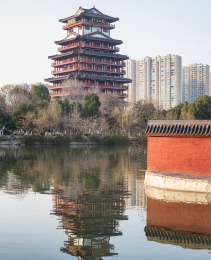 中国湖北天门西湖公园茶经楼