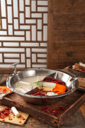 麻辣火锅拼清汤锅