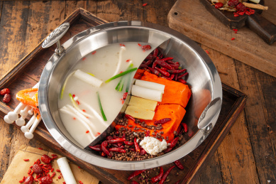 麻辣火锅拼清汤锅