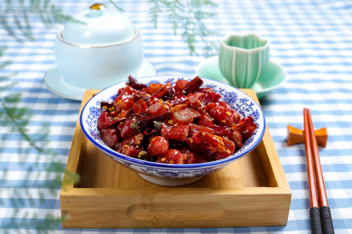 香辣美味下酒菜油炸猪粉肠