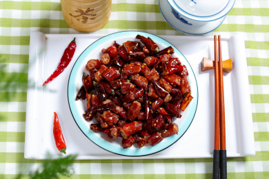 香辣美味下酒菜油炸猪粉肠