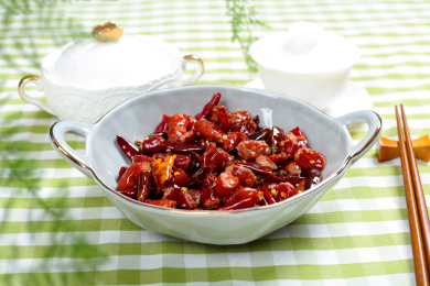 中餐特色菜油炸腊粉肠