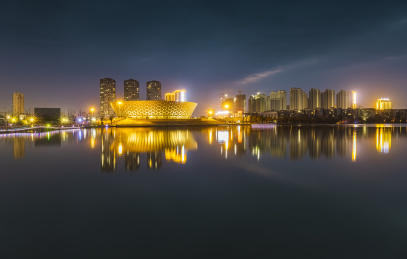 中国湖北荆门钟祥莫愁湖体育场灯光夜景