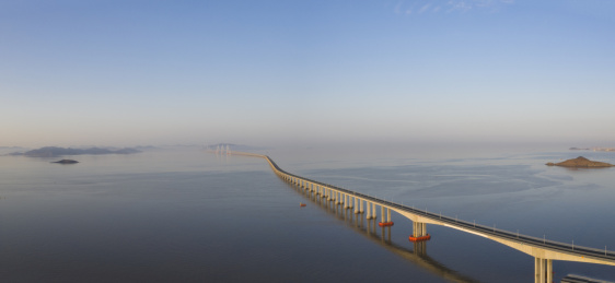 中国浙江省舟山市舟岱跨海大桥航拍