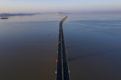 中国浙江省舟山市舟岱跨海大桥航拍