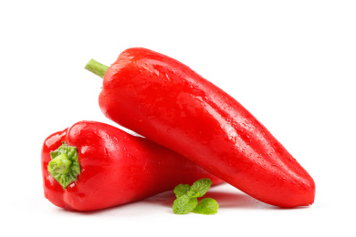 白底上的红菜椒