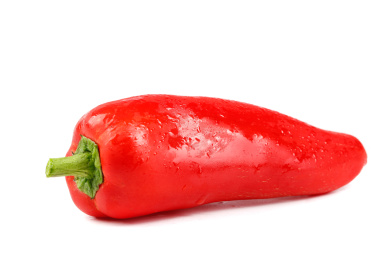 白底上的红菜椒