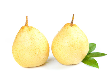 白底上摆放着鸭嘴梨