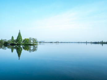 中国浙江绍兴东鉴湖水乡风景