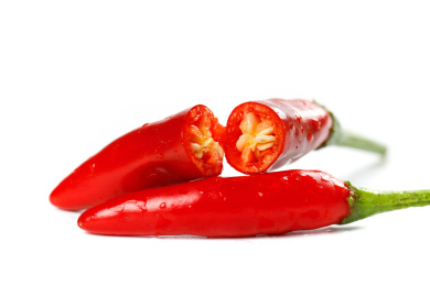 白底上摆放着小米椒