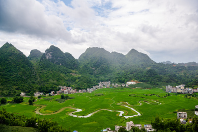 广西河池夏天的巴马命河