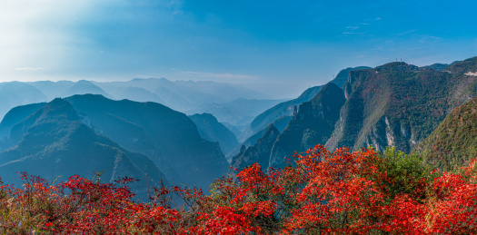 深秋的重庆长江三峡巫峡