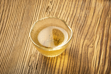 普洱生茶茶汤特写