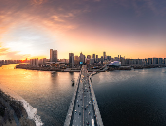 中国沈阳青年大街浑河桥落日夜景美景全景航拍