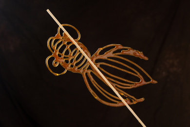 金鱼造型的甜食糖人