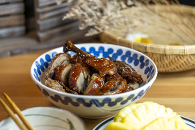 四川乐山美食甜皮鸭