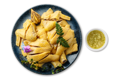 美食姜葱白切鸡