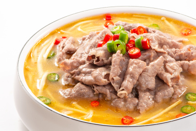 四川传统名菜金汤肥牛