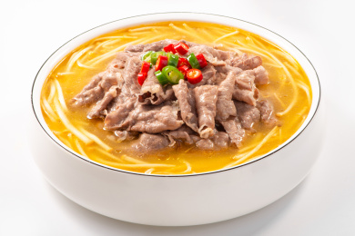 四川传统名菜金汤肥牛