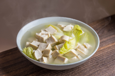 传统中式清淡美食大白菜豆腐汤