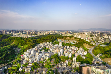 华南粤港澳大湾区广东深圳龙岗区城市风光