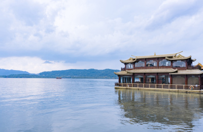 中国浙江杭州西湖上的画舫