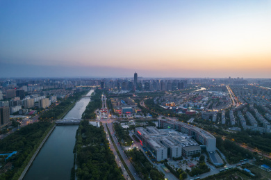 中国河南郑州中央商务区CBD城市风光