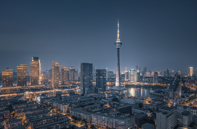中国天津天塔夜景