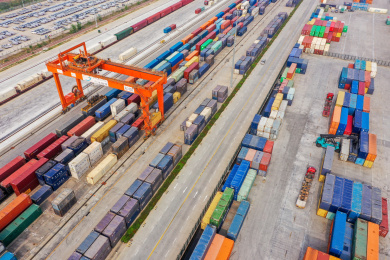 航拍中国郑州国际陆港郑州铁路口岸集装箱堆场