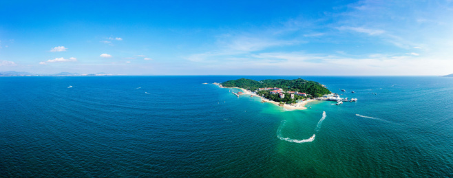 航拍中国海南三亚蜈支洲岛旅游区海岛美景
