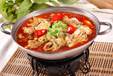 中餐舌尖美食锅仔麻辣羊排