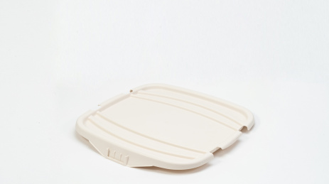 放在桌子上的收纳筐塑料盖