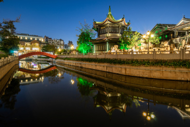 广州粤剧艺术博物馆和永庆坊旅游区夜景