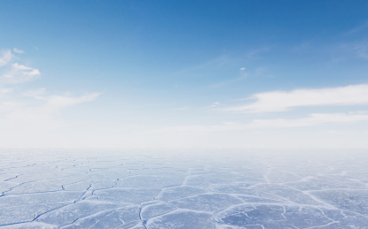 寒冷裂开的冰面背景3D渲染