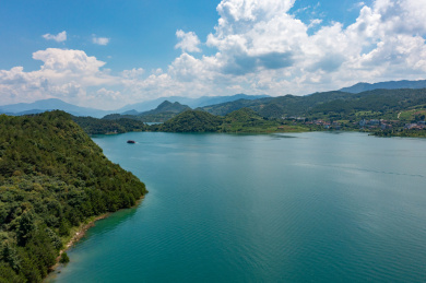 航拍湖南郴州市资兴市东江湖景区