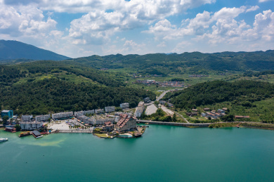 航拍湖南郴州市资兴市东江湖景区