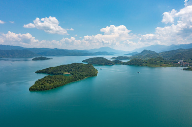 航拍湖南郴州市资兴市东江湖景区