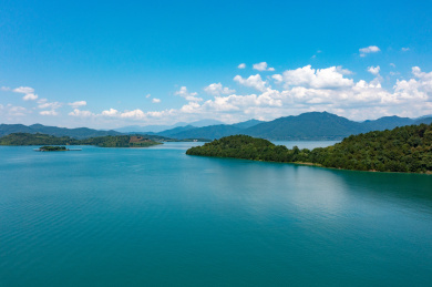 航拍湖南郴州市资兴市东江湖景区