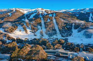 澳洲科林森林山雪山滑雪场远景