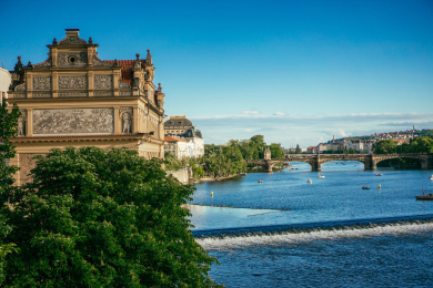 美丽的捷克布拉格与浪漫的伏尔塔瓦河风光