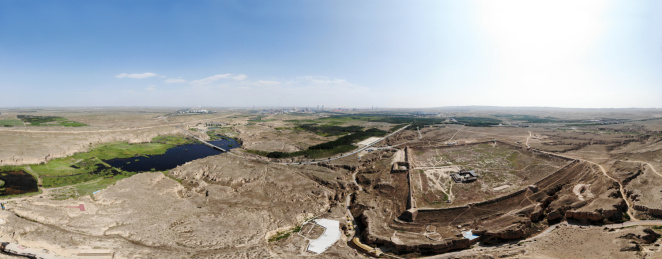 航拍宁夏银川水洞沟旅游区红山堡瓮城全景图