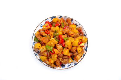 特色农家菜红烧肉炒土豆块