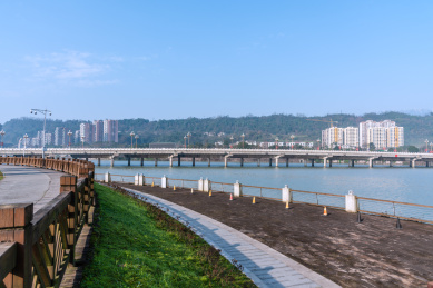 中国四川雅安的青衣江大桥