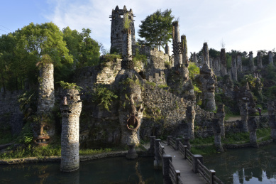 贵阳花溪夜郎谷景观