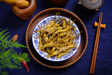 特色客家盐焗菜盐焗鸭舌头