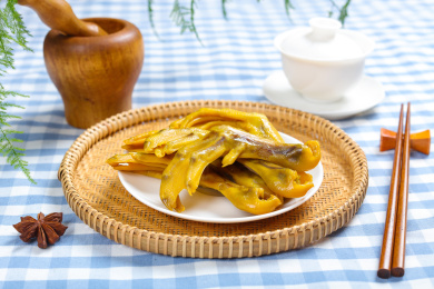 咸香美味小吃美食盐焗卤鸭掌