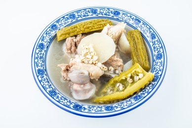 夏季去湿汤山药苦瓜猪骨汤