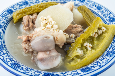 夏季去湿汤山药苦瓜猪骨汤