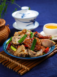 快餐外卖美食小吃蒜苗炒烤鸭