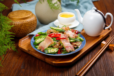快餐外卖美食菜肴秋葵炒咸肉
